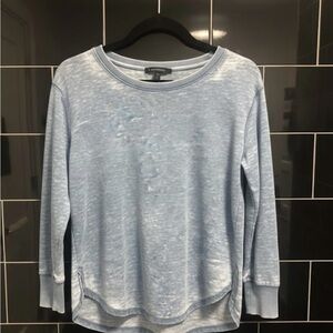 Jane & Delancey Blue Acid Wash Pullover Side Snap High-Low Hem